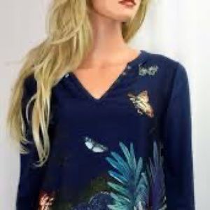 Anthropologie Akemi & Kim Butterfly print top